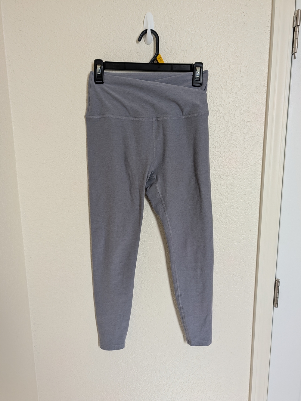Beyond Yoga Gray Leggings Women's Size Medium High Waisted